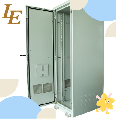 DA wszechstronny IP65 Spcc Outdoor Server Rack Cabinet 19 Inch 18-47u 600*800mm Podłogowy